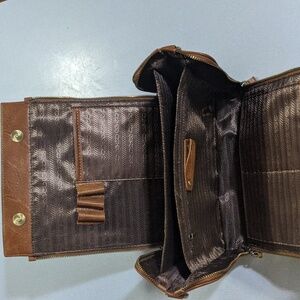 Cobbler legend crossbody bag